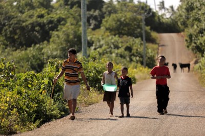 Children gave us directions to the Vava'u school.